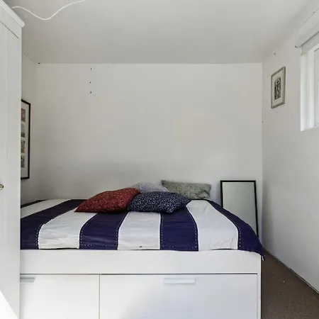Tisvilde Getaway Charming Vacation Semesterbostad *