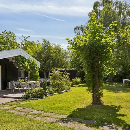 Semesterbostad Tisvilde Getaway Charming Vacation Tisvilde